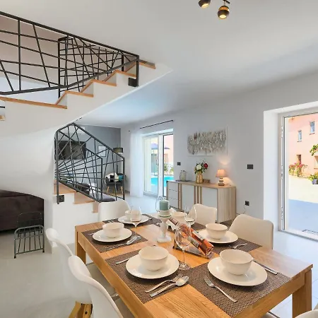 Holiday home Karmen - Roj454 By Interhome *