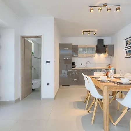 Holiday home Karmen - Roj454 By Interhome *