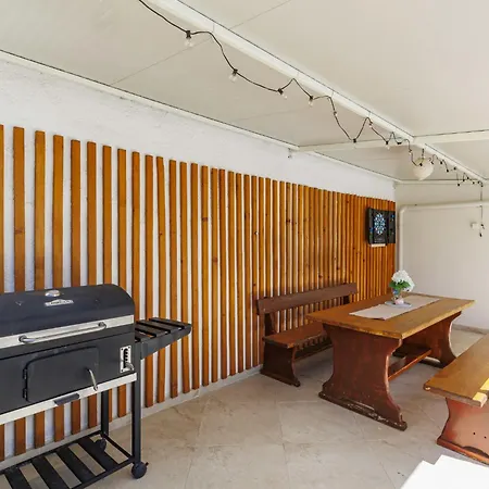 Holiday home Karmen - Roj454 By Interhome